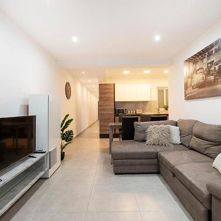 Golden Flat In San Pawl-Hosted By Sweetstay St. Paul's Bay Exterior photo